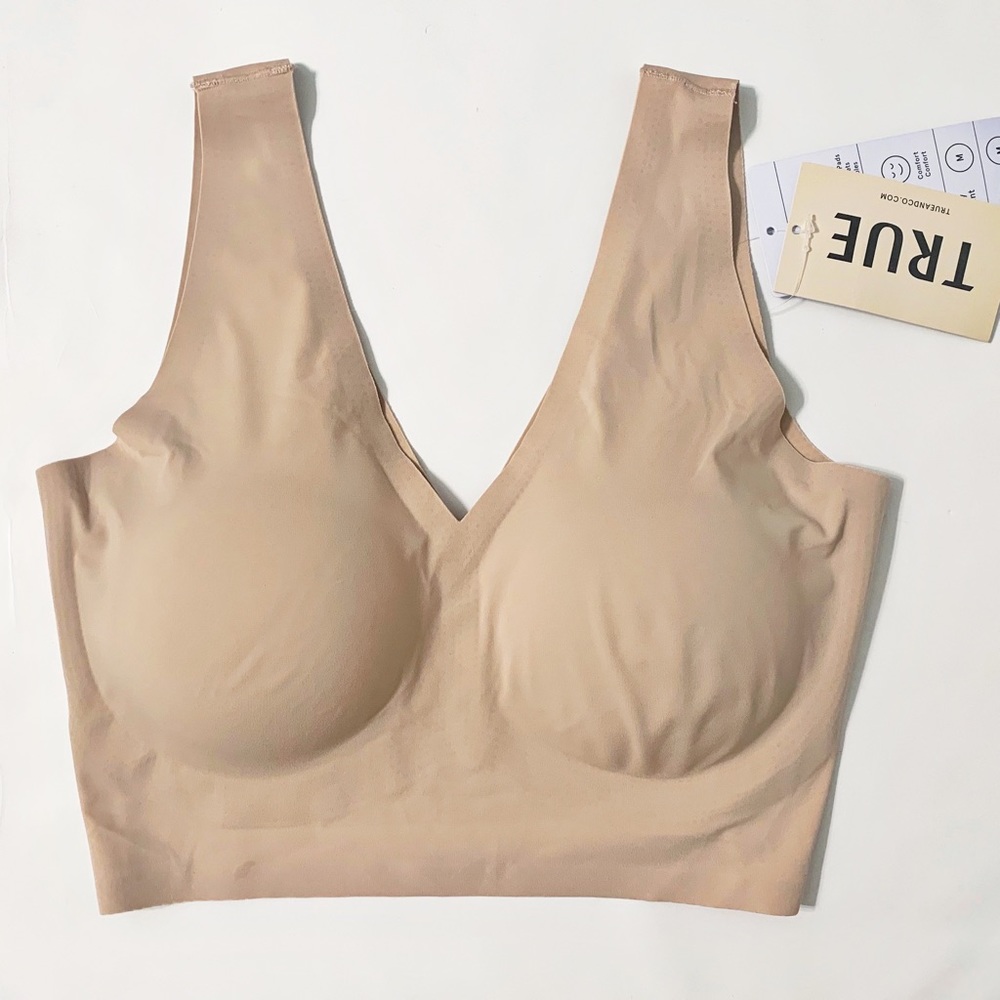 True and Co. True Body Lift V Neck Bra Desert M (34C-D and 36A-B) Wireless